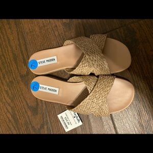 steve madden slip on sandals